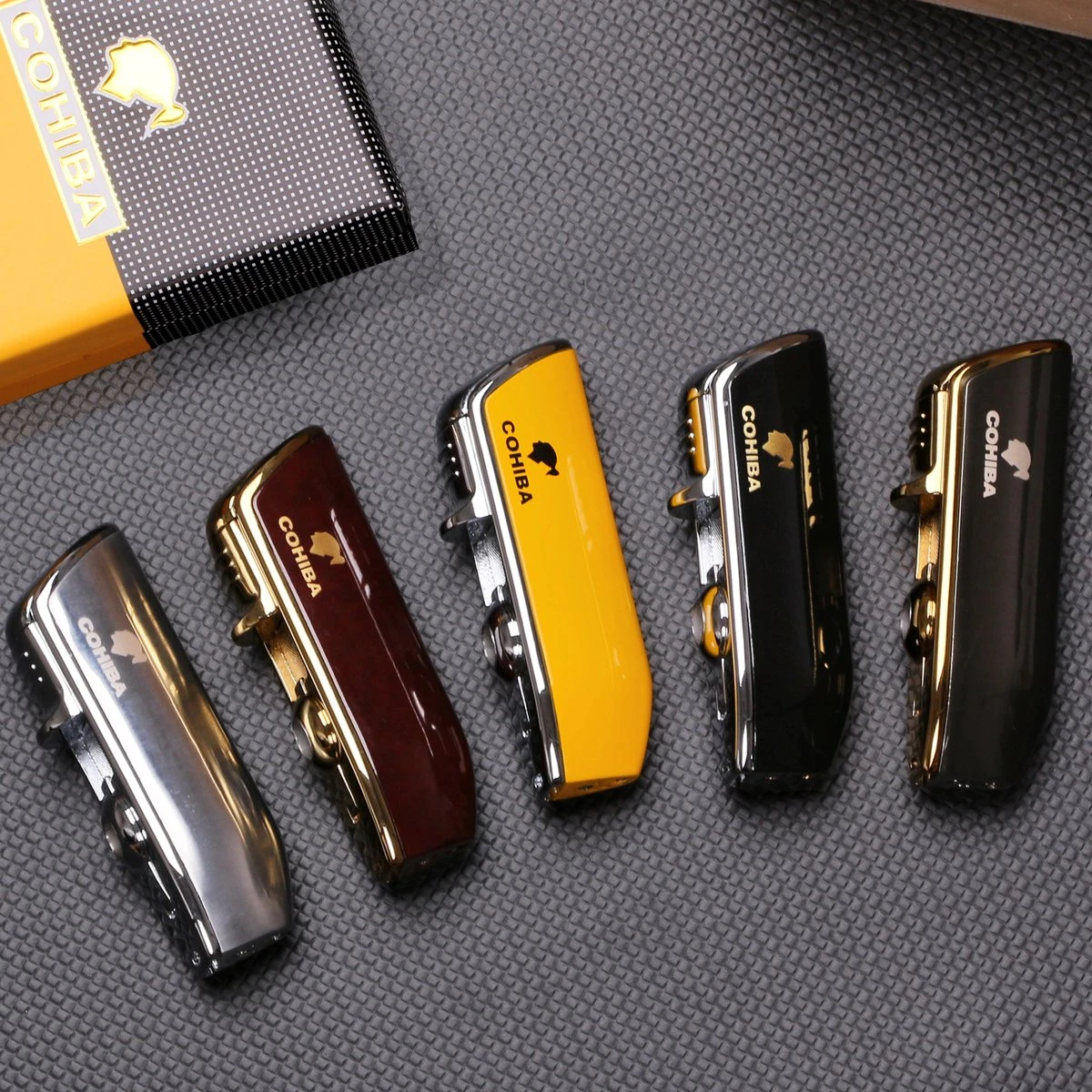 Cohiba® Sigarenaansteker - Sigarenboor - Sigaren - Sigaar - Cohiba Aansteker - Sigarenboor - Sigaren Accessoires - Sigarenknipper - Sigaar Aansteker - Cohiba - Incl. Luxe Geschenkdoos - Zwart - Afbeelding 5