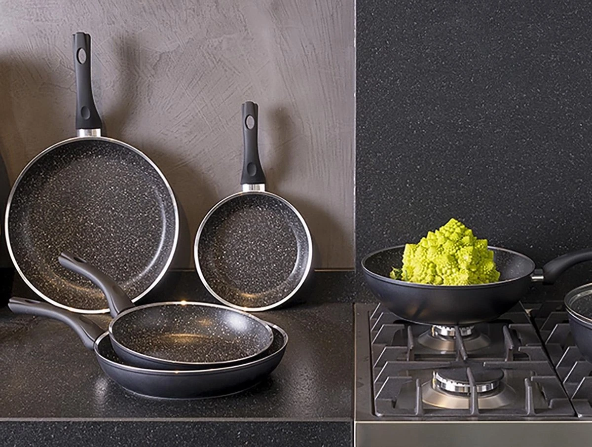 Sola Wokpan Stonehenge - Ø 28 Cm - Zwart/wit - Aluminium - Antiaanbaklaag - Afbeelding 2